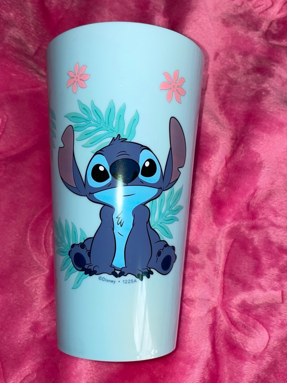 Disney Blue Stitch 32oz plastic Cup with Yellow Lid Graphic